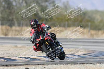 media/Dec-01-2025-Moto Forza (Mon) [[2daa91e15f]]/2-Intermediate Group/Session 3 (Turn 3)/